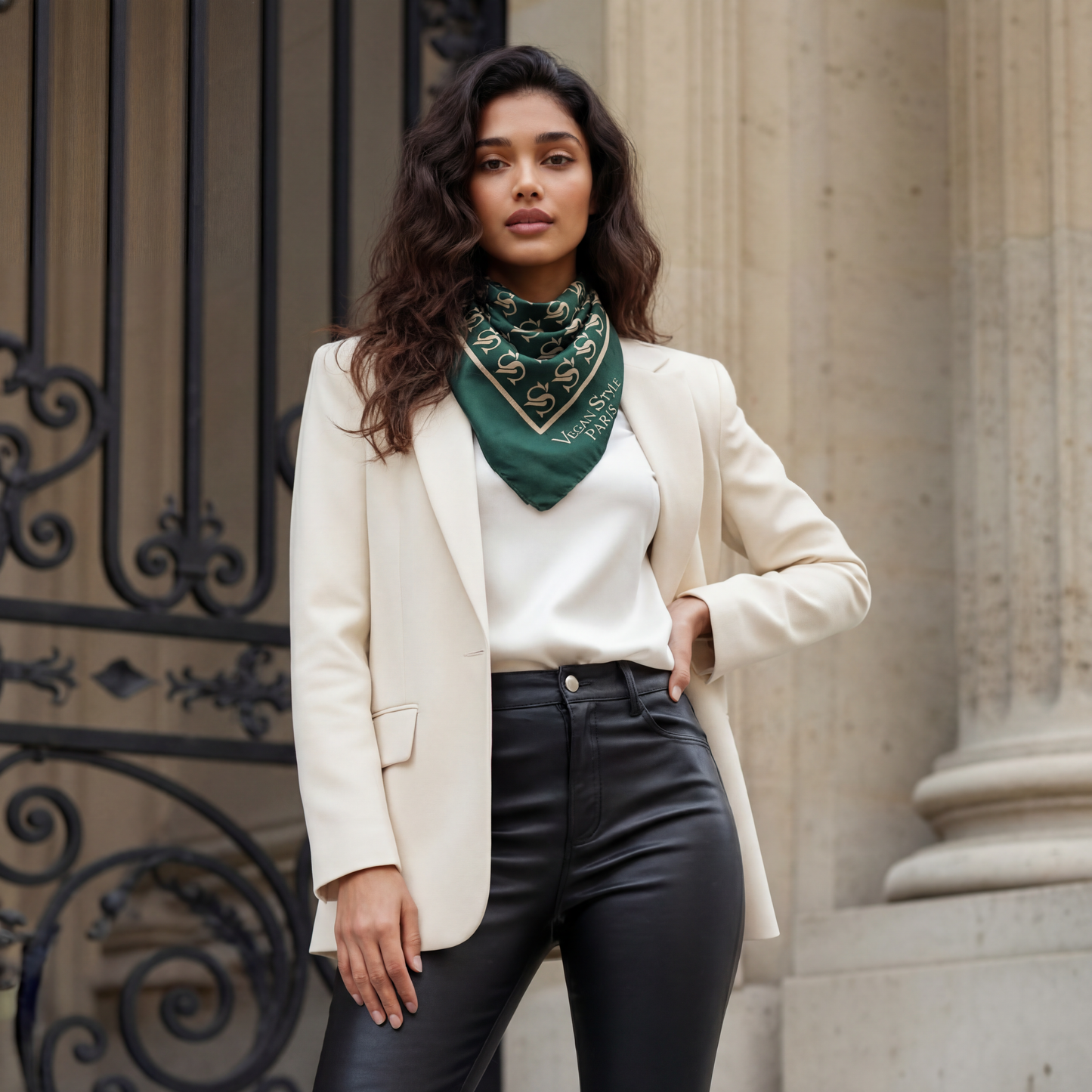 Foulard vegan vert forêt